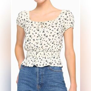 Hot Topic Mushroom Smocked Girls Woven Crop Top